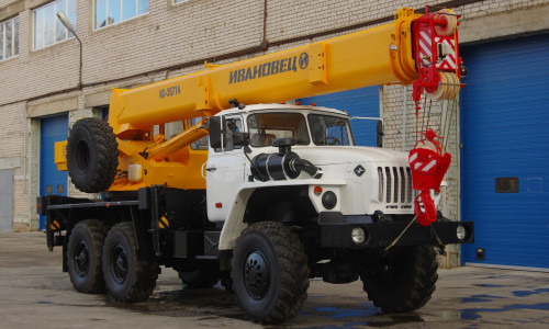 Аренда автокрана (автомобильного крана) Ивановец КС-35714