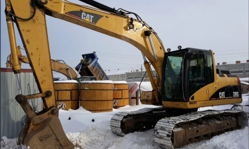 Аренда гусеничного экскаватора Caterpillar 318С