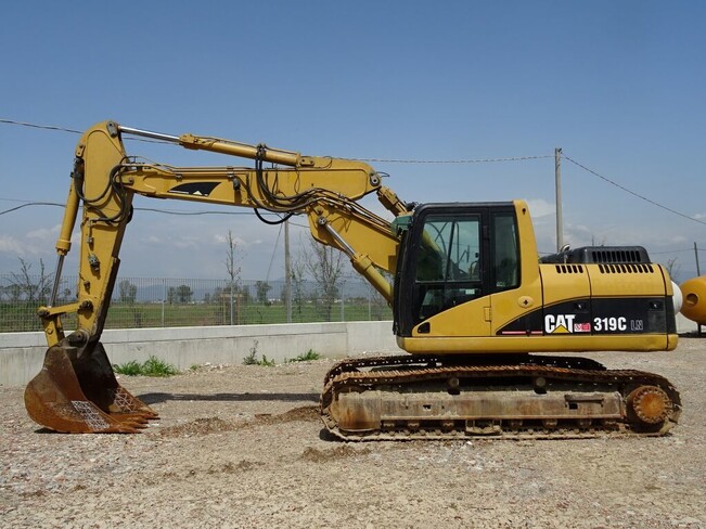 Аренда гусеничного экскаватора Caterpillar 319C