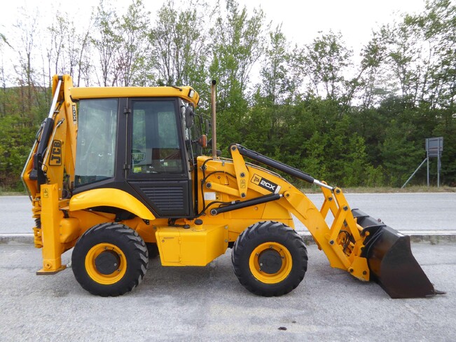 Аренда экскаватора-погрузчика JCB 2CX