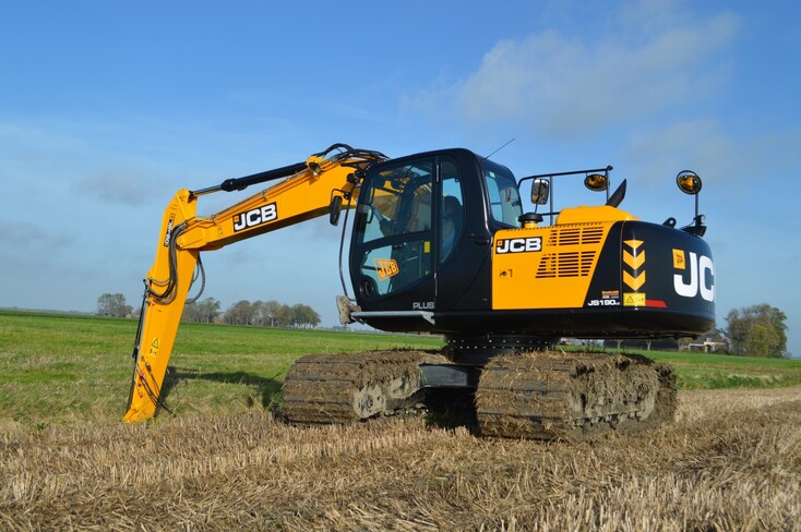 Аренда гусеничного экскаватора JCB JS 190