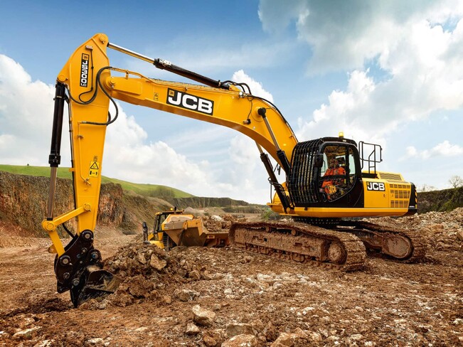 Аренда гусеничного экскаватора JCB JS 300