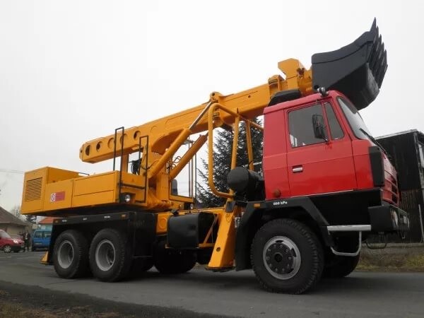 Аренда экскаватора-планировщика CSM Tisovec UDS-114 на шасси Tatra T815