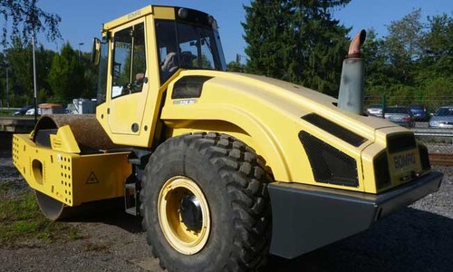 Грунтовый каток BOMAG BW 226 DH-4