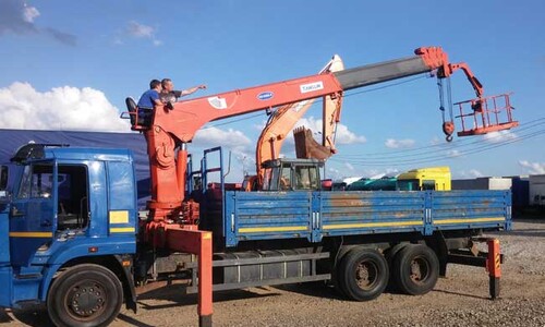 Манипулятор КМУ KANGLIM на шасси КамАЗ