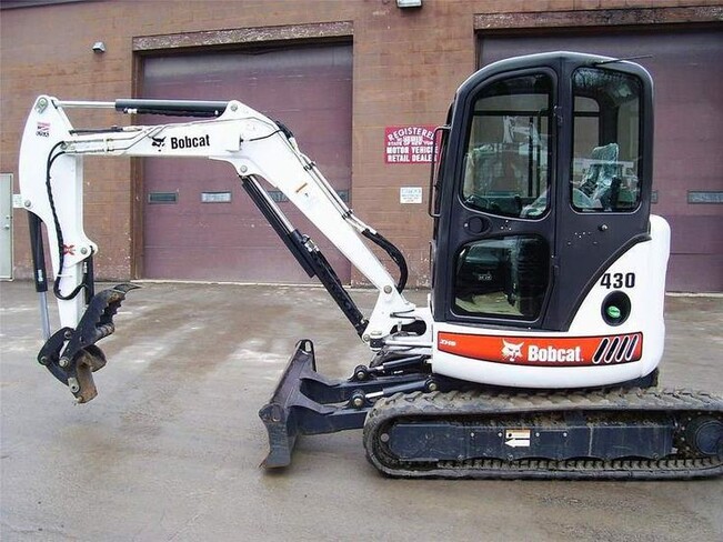 Аренда мини-экскаватора Bobcat 430