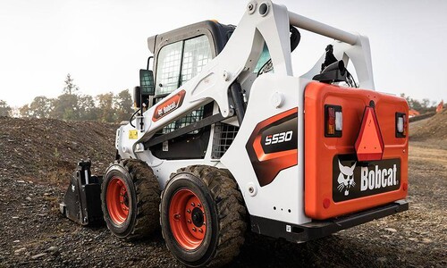 Аренда мини-погрузчика Bobcat S530