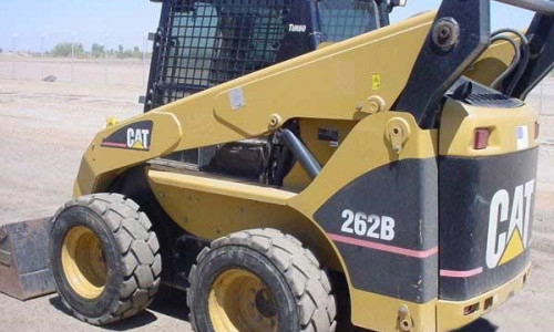 Аренда мини-погрузчика Caterpillar 262В
