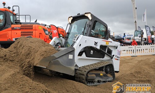 Аренда минипогрузчика Bobcat T450