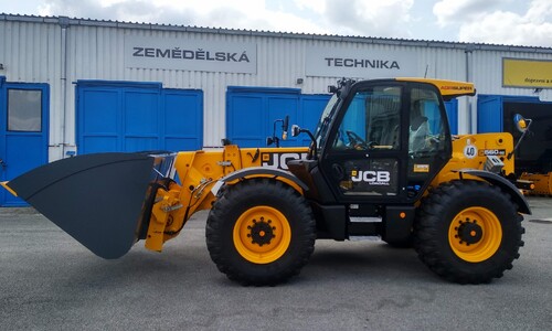 Аренда телескопического погрузчика JCB 560-80