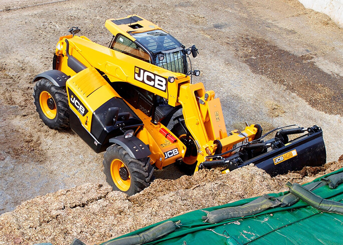 Аренда телескопического погрузчика JCB LOADALL 540-170