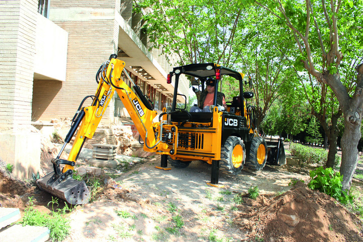Аренда экскаватора-погрузчика JCB 1CX